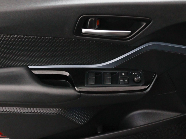 Toyota C-HR - 1.8 Hybrid First Edition | Stuurwiel Verwarming |