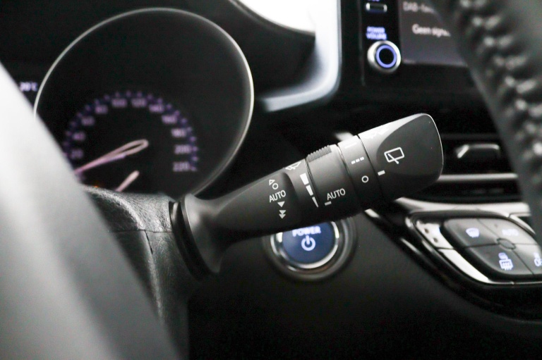 Toyota C-HR - 1.8 Hybrid First Edition | Stuurwiel Verwarming | 31