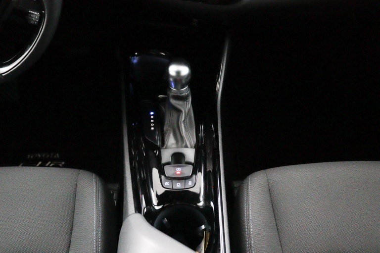 Toyota C-HR - 1.8 Hybrid First Edition | Stuurwiel Verwarming | 34