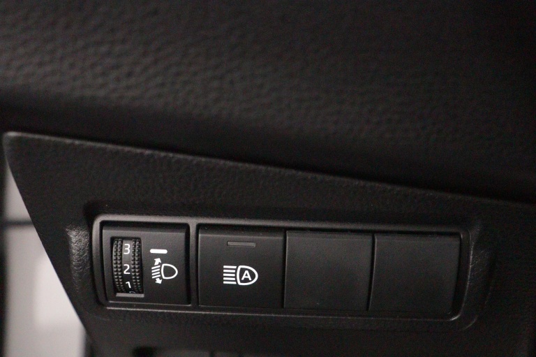 Toyota Corolla Cross - Hybrid 140 Style 28