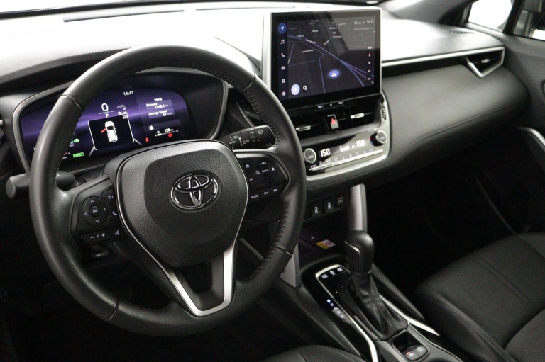 Toyota Corolla Cross - Hybrid 140 Style 41