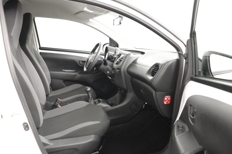 Toyota Aygo - 1.0 VVT-i x-fun 18