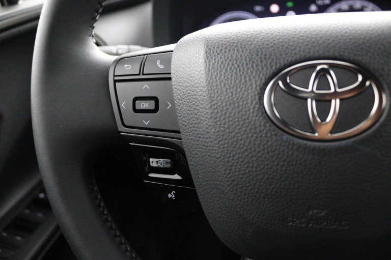 Toyota C-HR - 1.8 Hybrid 140 Dynamic 19