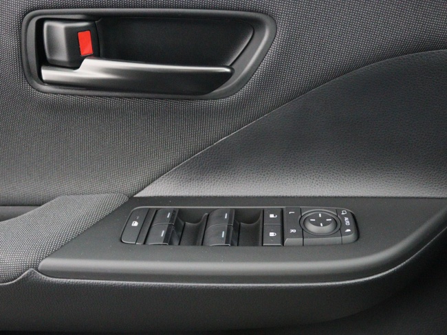 Toyota C-HR - 1.8 Hybrid 140 Dynamic