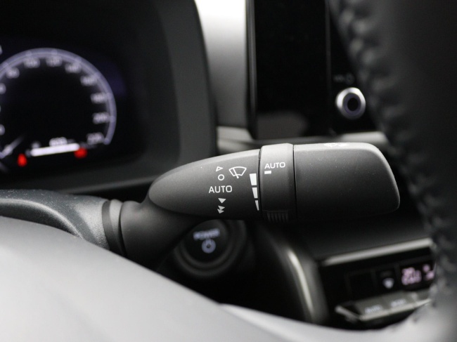 Toyota C-HR - 1.8 Hybrid 140 Dynamic