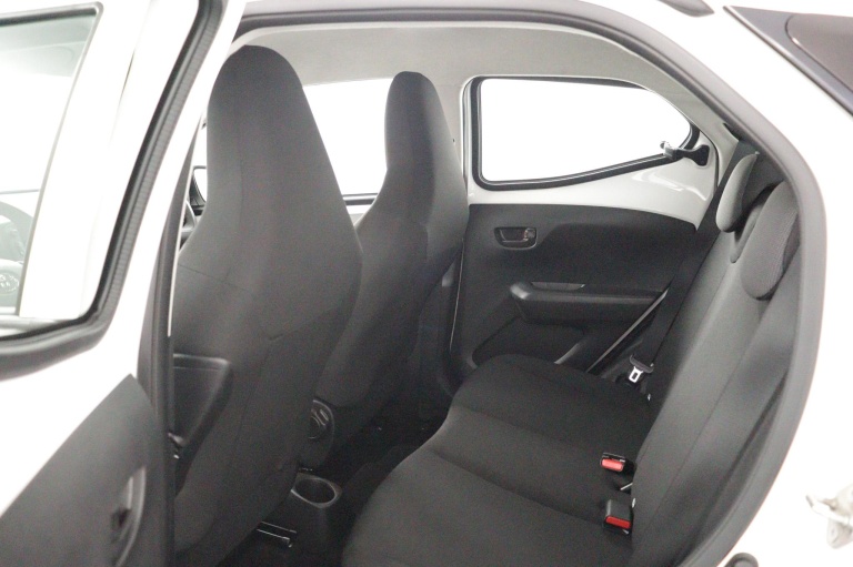 Toyota Aygo - 1.0 VVT-i x-fun 17