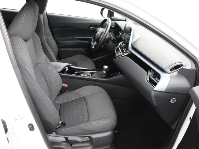 Toyota C-HR - 2.0 Hybrid Dynamic