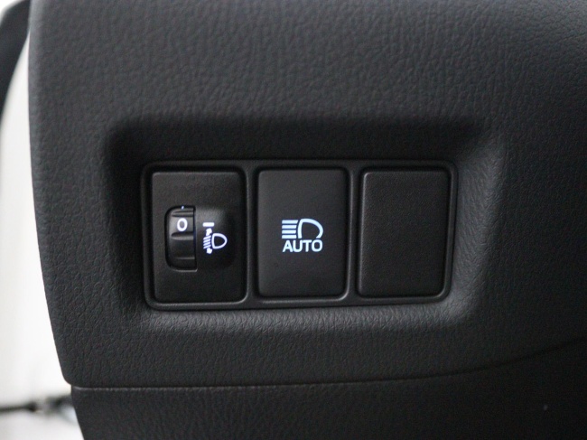 Toyota C-HR - 2.0 Hybrid Dynamic