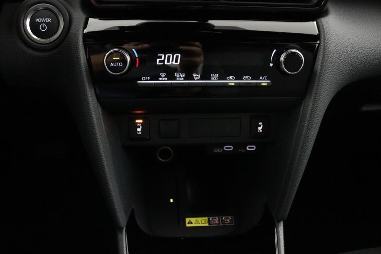 Toyota Yaris Cross - 1.5 Hybrid 130 Dynamic 16