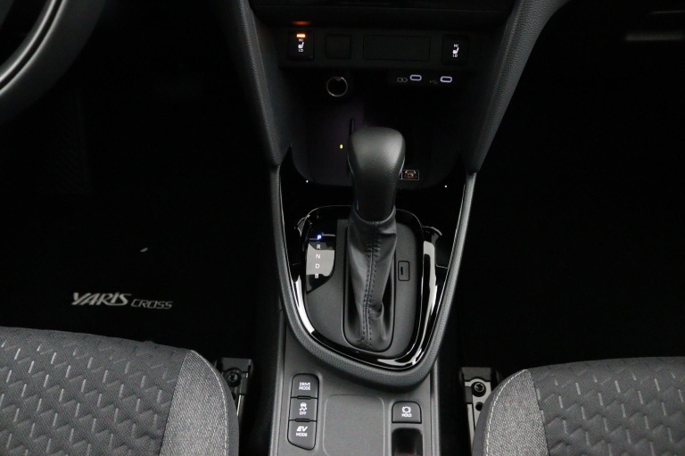 Toyota Yaris Cross - 1.5 Hybrid 130 Dynamic 17