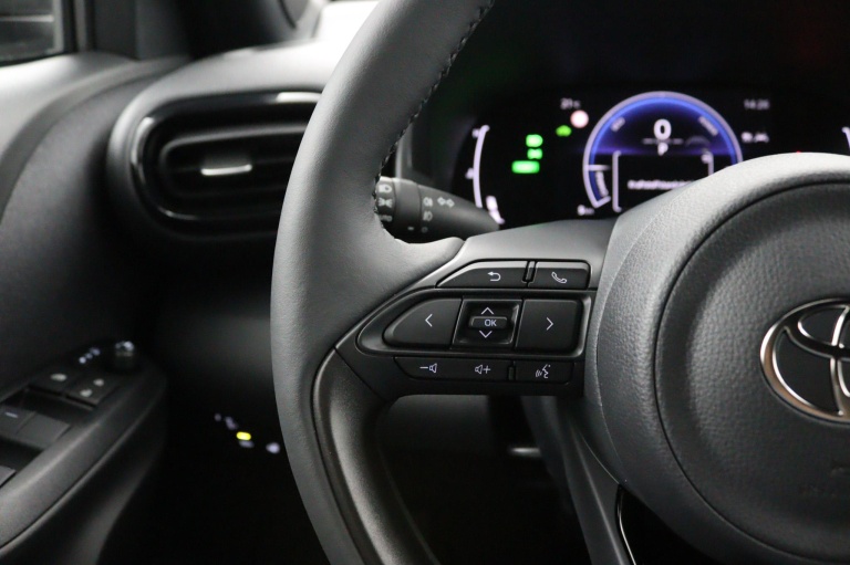Toyota Yaris Cross - 1.5 Hybrid 130 Dynamic 19
