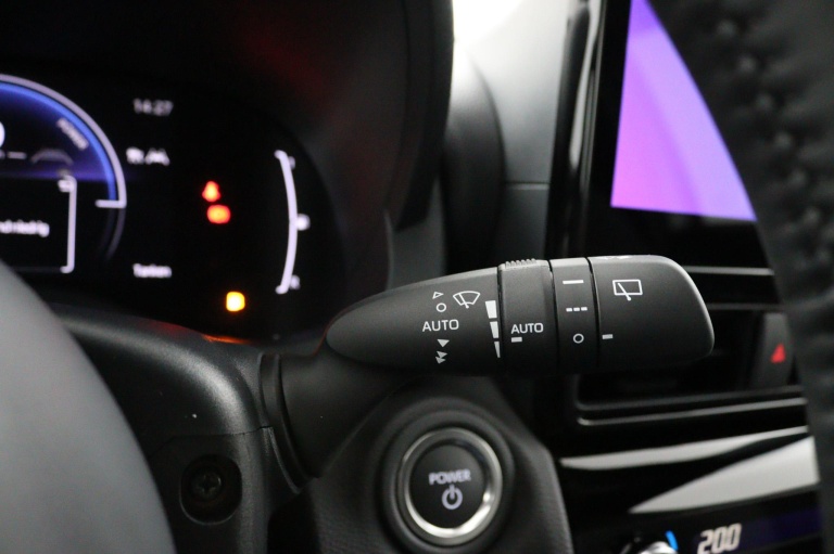 Toyota Yaris Cross - 1.5 Hybrid 130 Dynamic 23