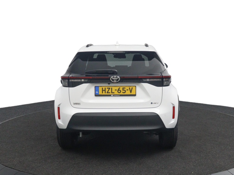 Toyota Yaris Cross - 1.5 Hybrid 130 Dynamic 8