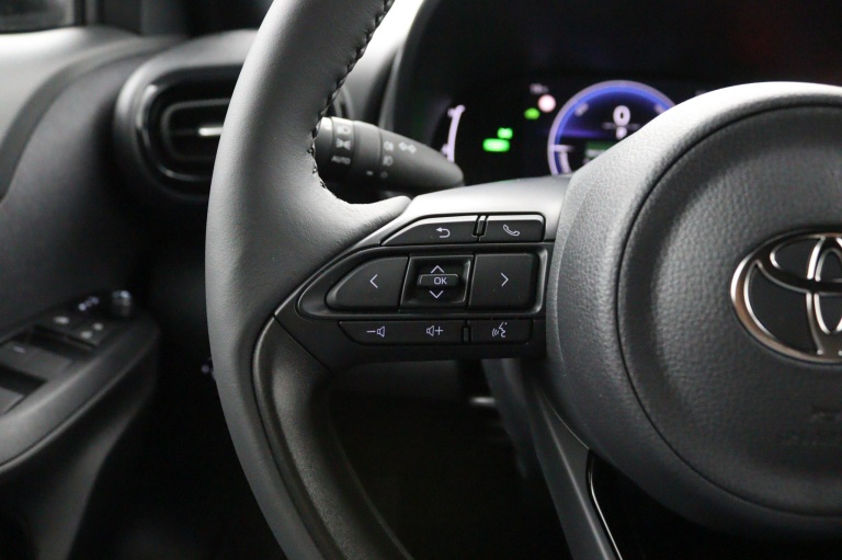 Toyota Yaris Cross - 1.5 Hybrid 130 Dynamic 18