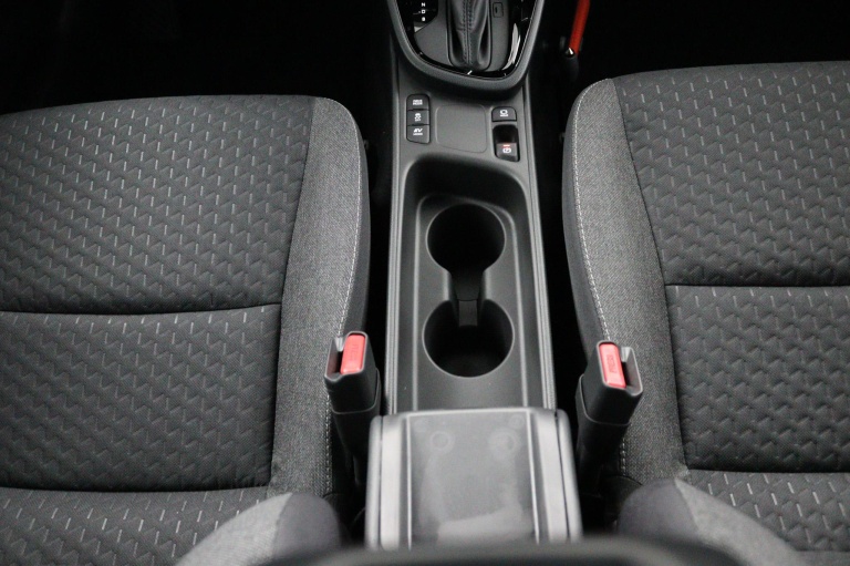 Toyota Yaris Cross - 1.5 Hybrid 130 Dynamic 23