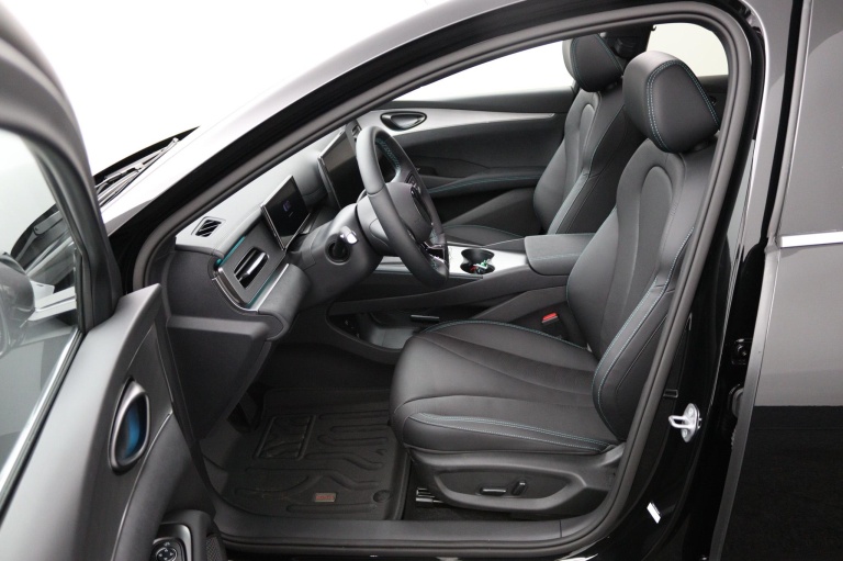 BYD SEAL 6 - DM-i Sedan Comfort Lite 13