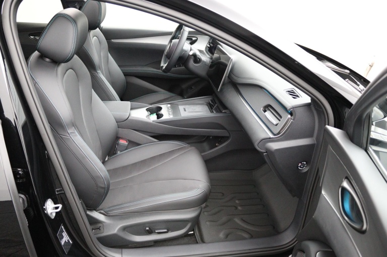 BYD SEAL 6 - DM-i Sedan Comfort Lite 17