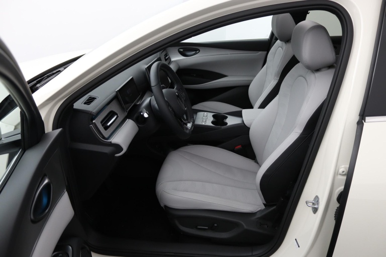 BYD SEAL 6 - DM-i Sedan Comfort Lite 12