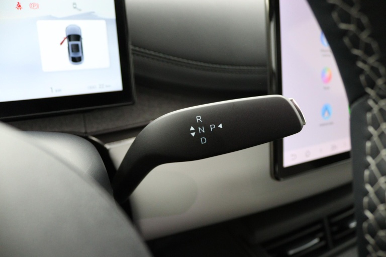 BYD SEAL 6 - DM-i Sedan Comfort Lite 18