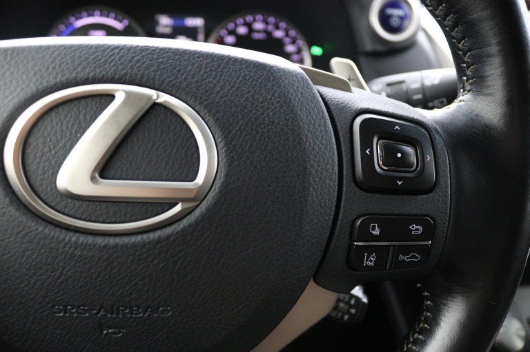 Lexus NX - 300h AWD Sport Edition 21