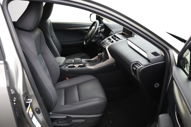 Lexus NX - 300h AWD Sport Edition 22