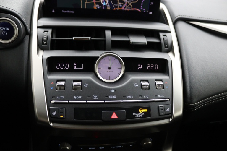 Lexus NX - 300h AWD Sport Edition 7