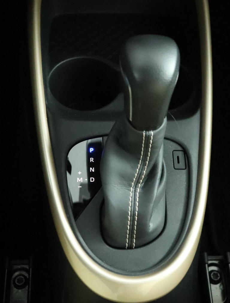 Toyota Aygo X - 1.0 VVT-i S-CVT Pulse 26