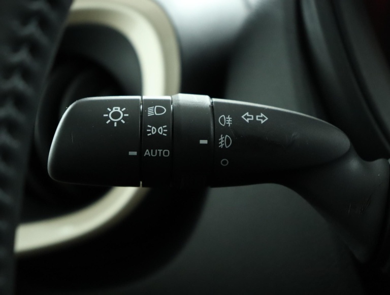 Toyota Aygo X - 1.0 VVT-i S-CVT Pulse 29