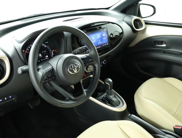 Toyota Aygo X - 1.0 VVT-i S-CVT Pulse 52