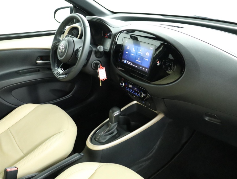 Toyota Aygo X - 1.0 VVT-i S-CVT Pulse 54