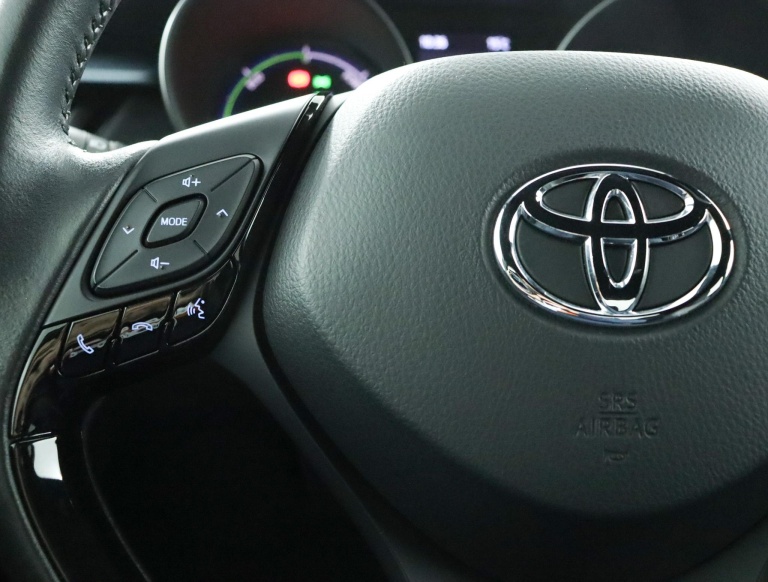 Toyota C-HR - 1.8 Hybrid Dynamic 19