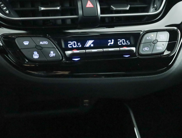 Toyota C-HR - 1.8 Hybrid Dynamic 7