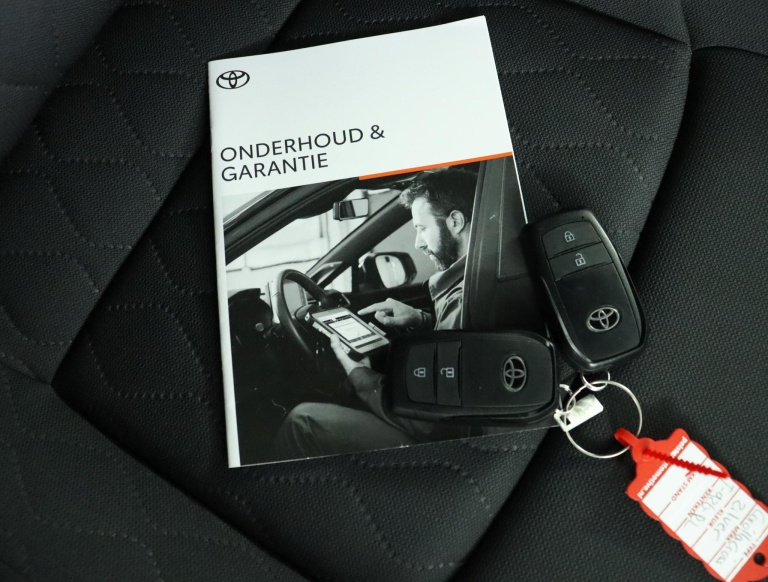 Toyota Corolla Cross - Hybrid 140 Dynamic 11