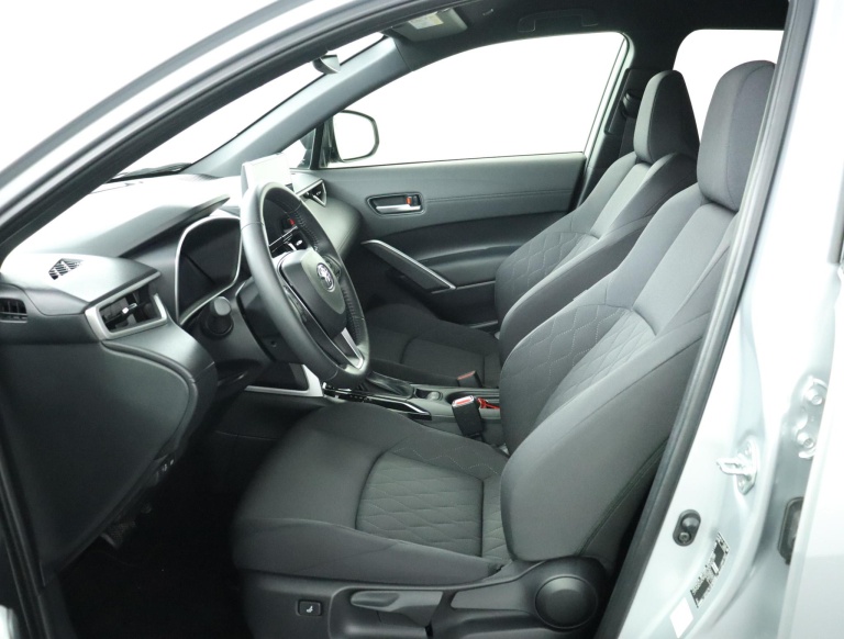 Toyota Corolla Cross - Hybrid 140 Dynamic 17