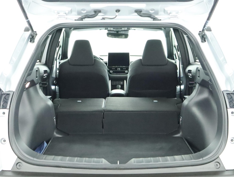 Toyota Corolla Cross - Hybrid 140 Dynamic 26
