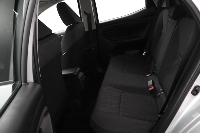 Toyota Yaris - 1.5 Hybrid Dynamic 18
