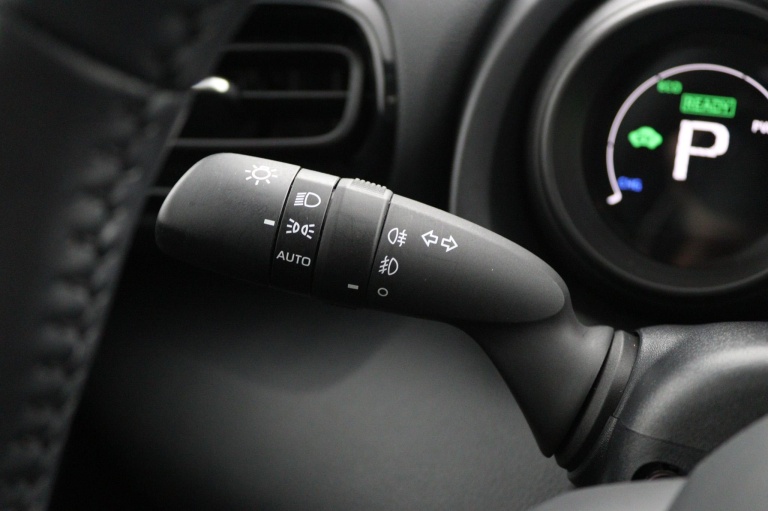 Toyota Yaris - 1.5 Hybrid Dynamic 30