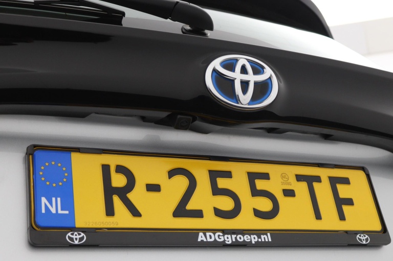 Toyota Yaris - 1.5 Hybrid Dynamic 37