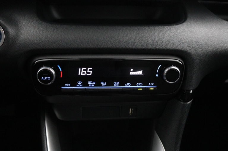 Toyota Yaris - 1.5 Hybrid Dynamic 7