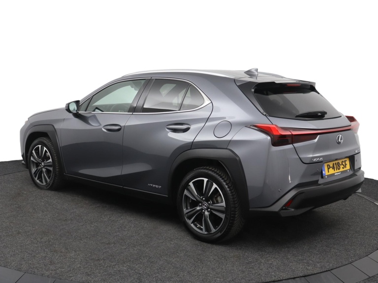 Lexus UX - 250h Preference Line 11