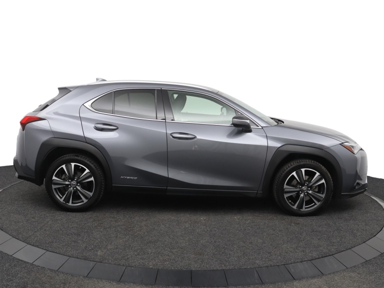 Lexus UX - 250h Preference Line 12