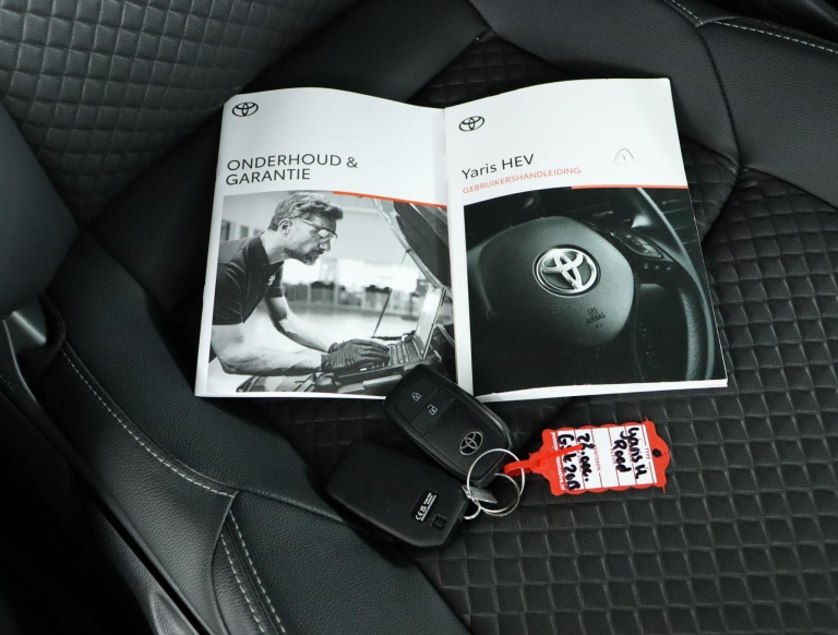 Toyota Yaris - 1.5 Hybrid 130 Executive 9