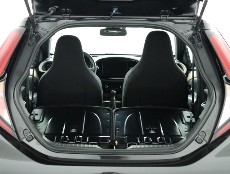Toyota Aygo X - 1.0 VVT-i MT Pulse 25
