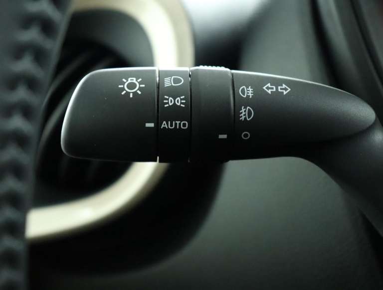Toyota Aygo X - 1.0 VVT-i MT Pulse 29