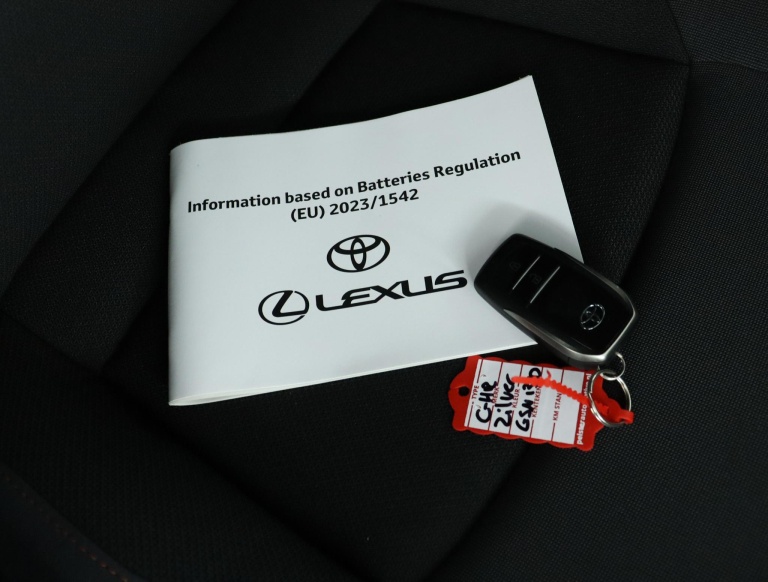 Toyota C-HR - 1.8 Hybrid 140 Dynamic 11