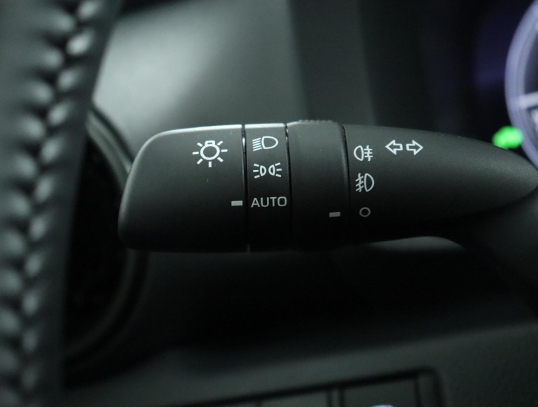 Toyota C-HR - 1.8 Hybrid 140 Dynamic 31