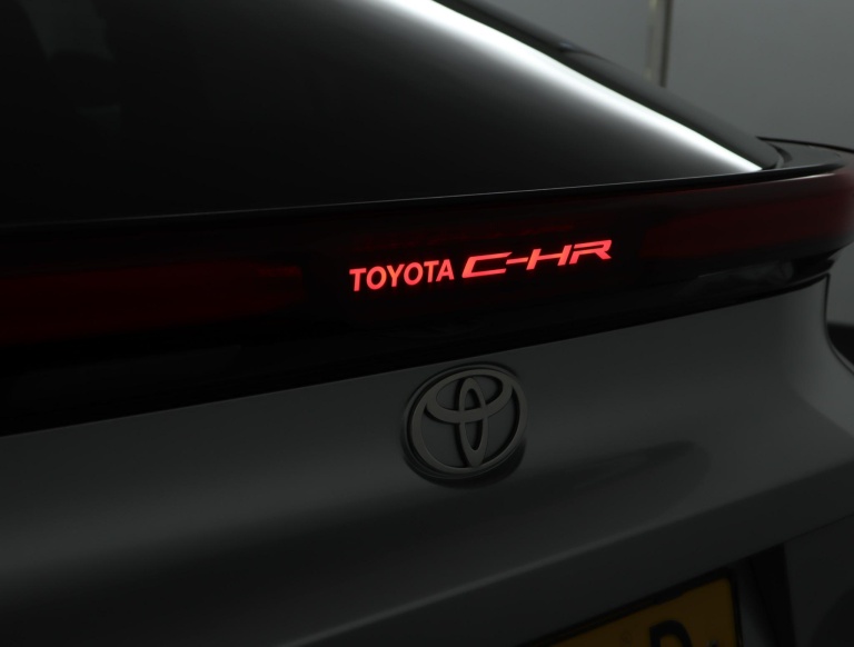 Toyota C-HR - 1.8 Hybrid 140 Dynamic 43