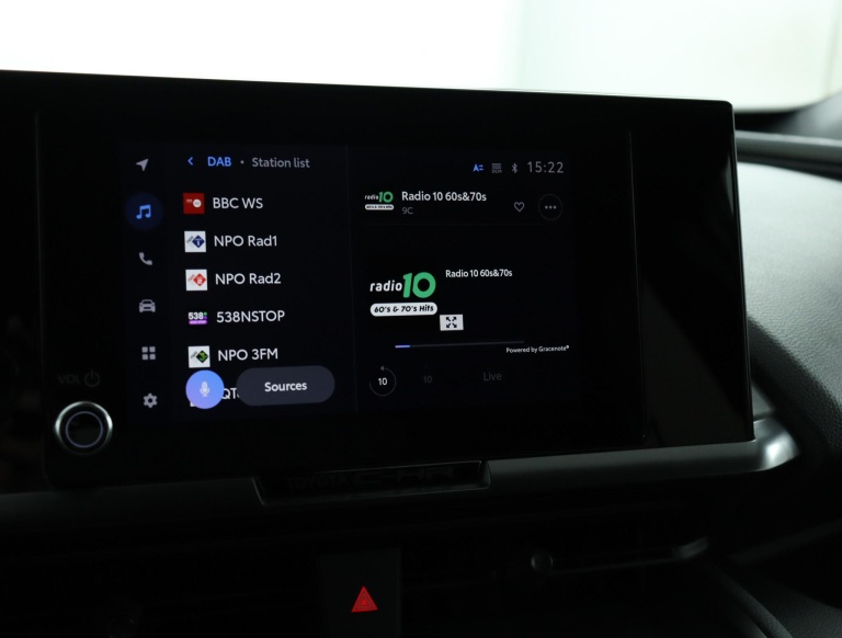 Toyota C-HR - 1.8 Hybrid 140 Dynamic 8