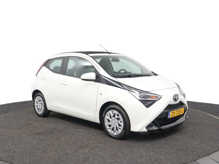Toyota Aygo - 1.0 VVT-i x-play 14