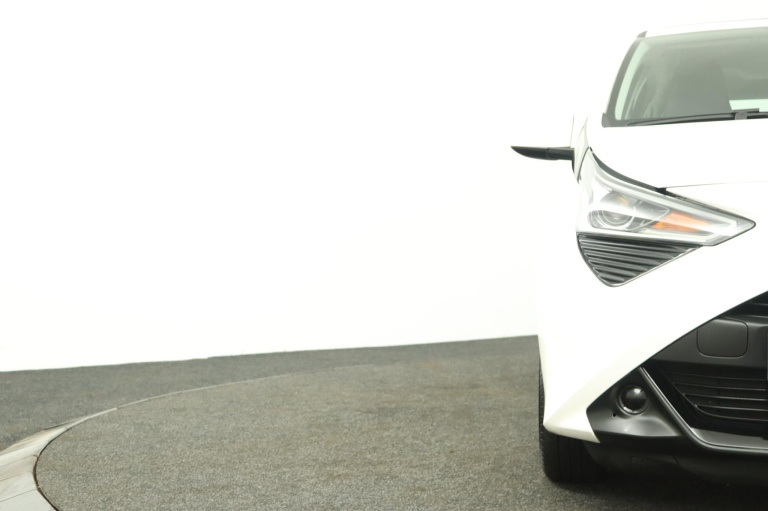 Toyota Aygo - 1.0 VVT-i x-play 34